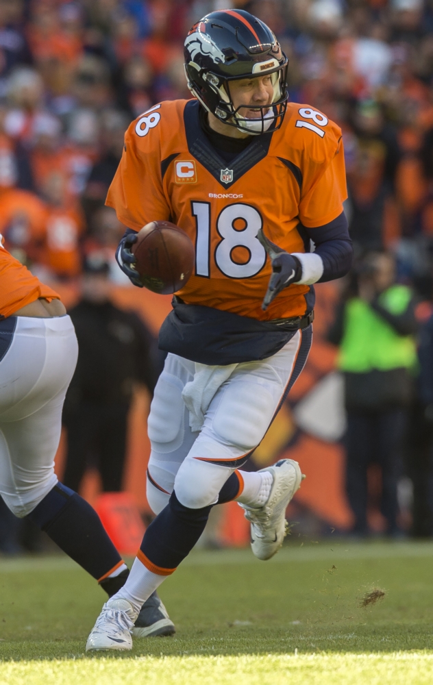 Super Bowl 50 belooft een duel te worden tussen quarterback Peyton Manning van de Denver Broncos...(PRO SHOTS/Zuma Sports Wire)