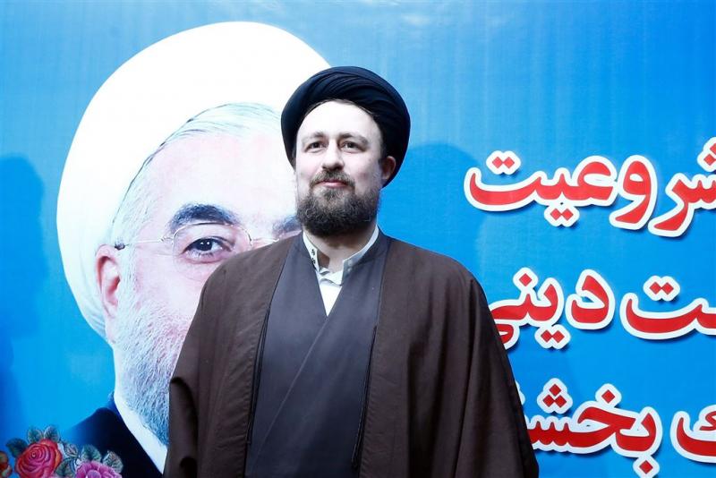 Kleinzoon Khomeini niet op stembiljet in Iran