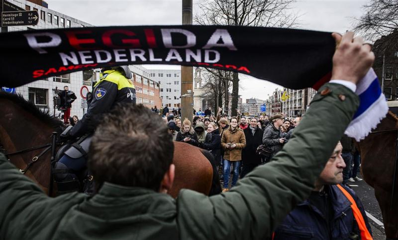 Arrestaties Enschede bij betoging tegen azc