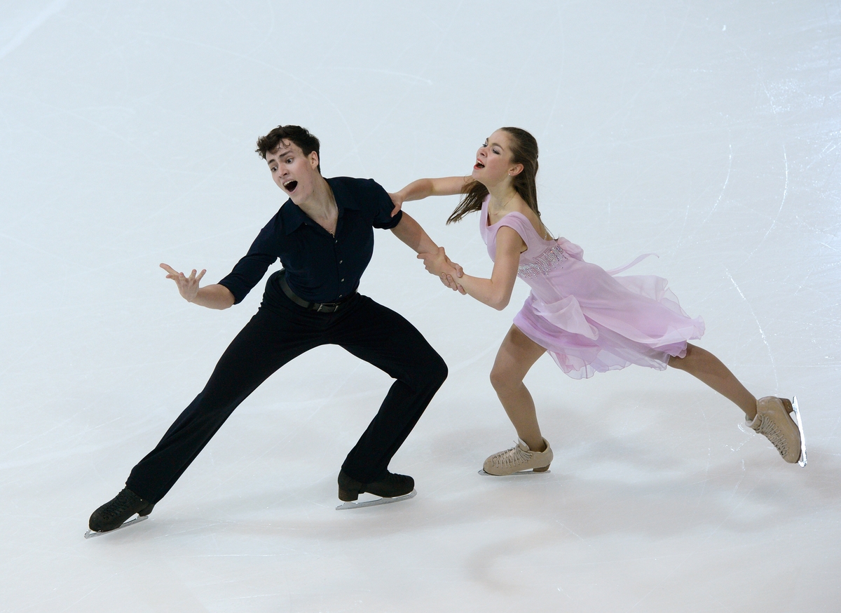 Shpilevaya en Smirnov dansen zich een weg naar jeugdolympisch goud (Foto: YIS/Jon Buckle)