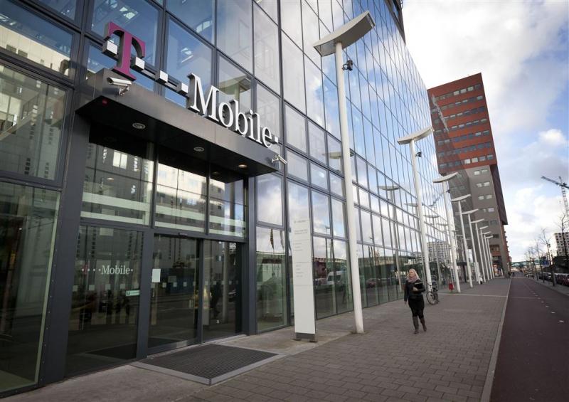 'Nu geen plannen voor verkoop T-Mobile NL'