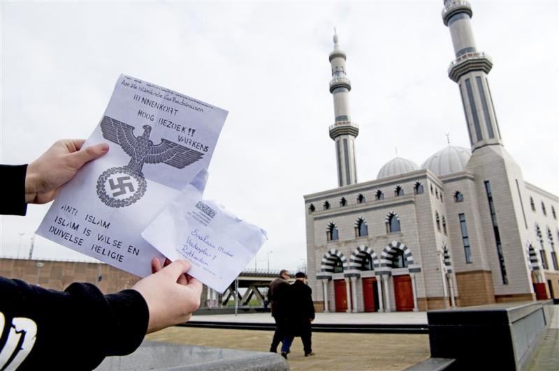 OM: brieven aan moskeeën zijn strafbaar