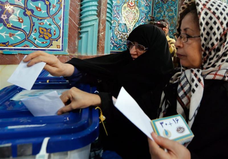'Oerconservatieven winnen verkiezingen Iran'