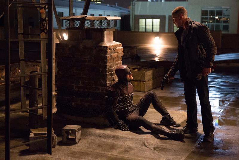 Daredevil 2: Charlie Cox en Jon Bernthal (Foto: Patrick Harbron/Netflix)