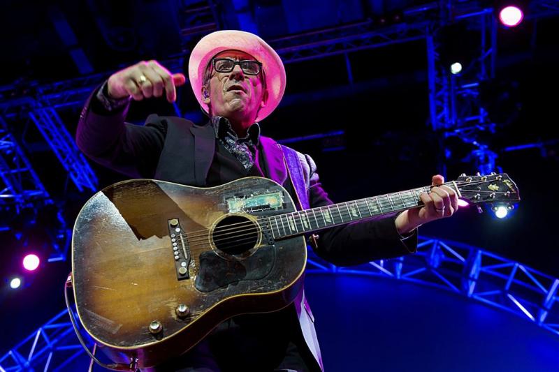 Elvis Costello naar Bospop