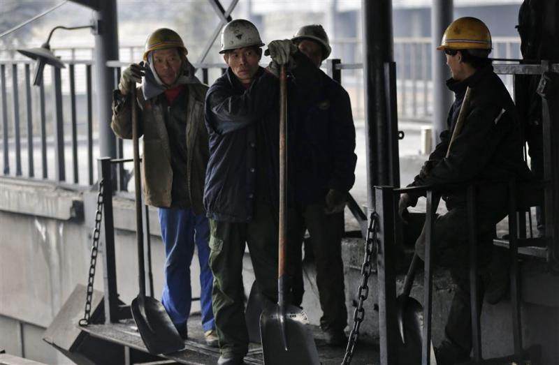Minder loon Chinese mijnwerkers na ontslag
