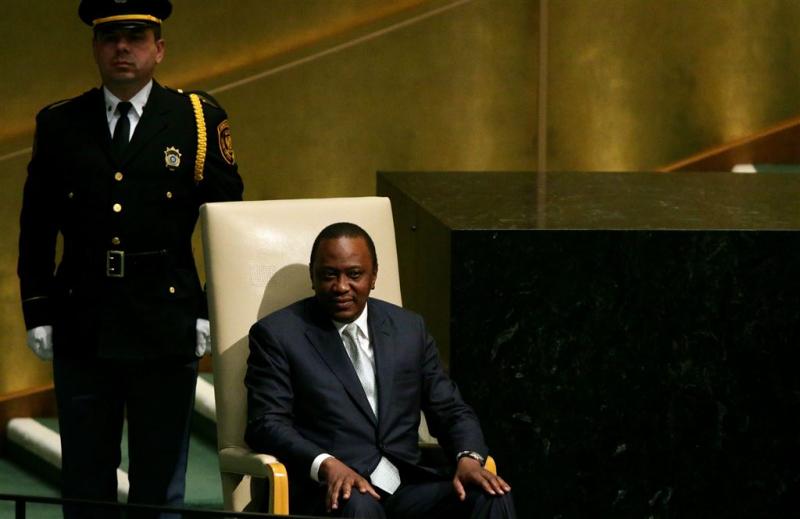 President Kenia uitgefloten in parlement