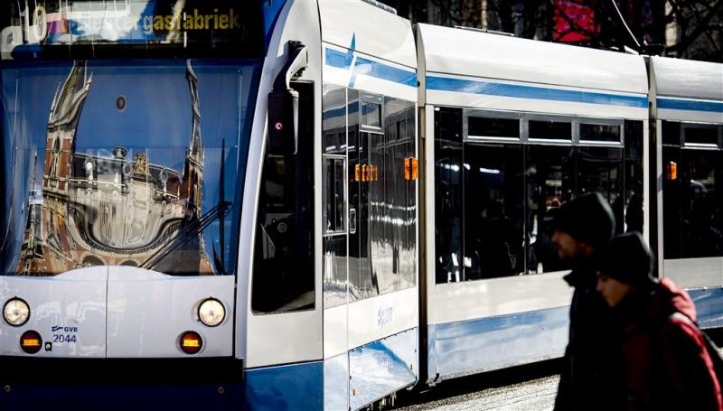 Pinautomaten in bus en tram in Amsterdam