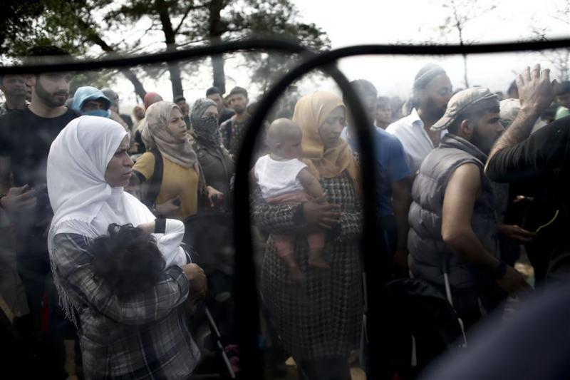 Rutte: vluchtelingen beter af in detentiekamp