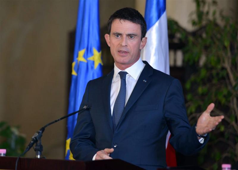 Franse regering zegt boze jongeren geld toe