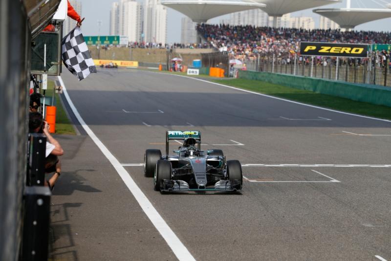 Nico Rosberg won zijn derde Grand Prix op een rij (Pro Shots / Zuma Sports Wire)