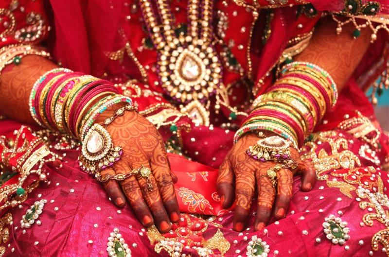 Indiase bruid dankt bruidegom zonder wc af