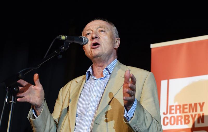 Labour schorst Livingstone om 'antisemitisme'