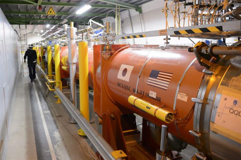 Wezel legt deeltjesversneller CERN plat