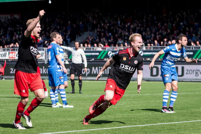 Bovenberg (rechts) bezorgde Excelsior een belangrijk punt om nacompetitie te ontlopen (Pro Shots/Erwin Spek)