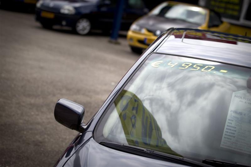 Verkoop tweedehands auto's trekt verder aan