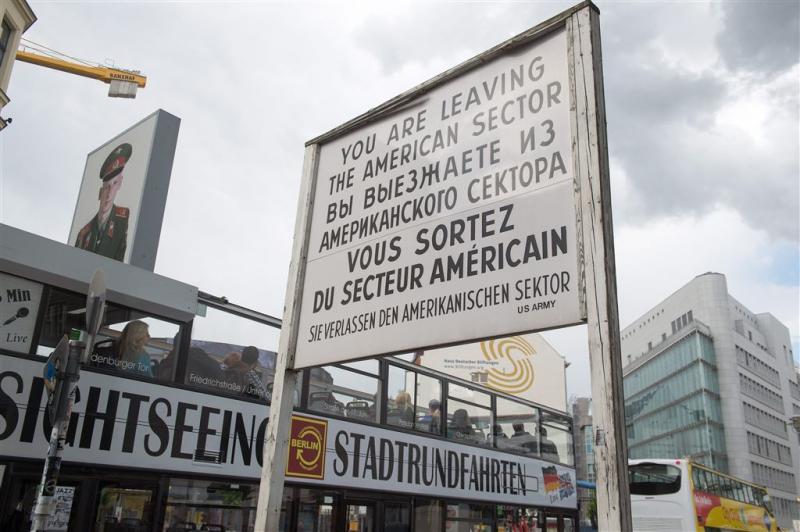 Onweer boven Checkpoint Charlie