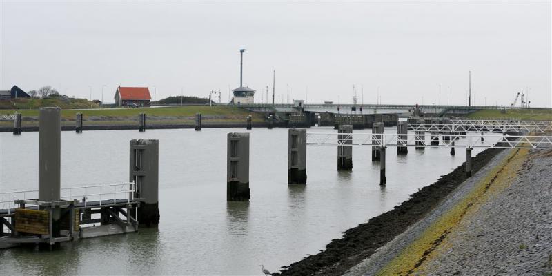 Lorentzsluis weer volledig in gebruik