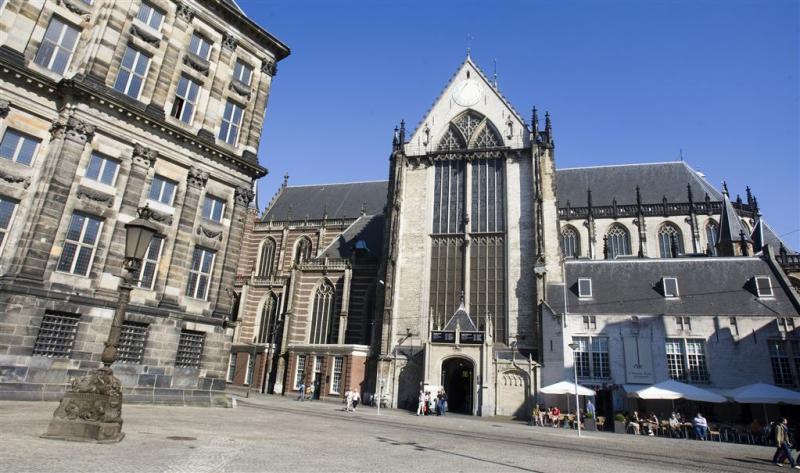 Oorlogsslachtoffers herdacht in Nieuwe Kerk