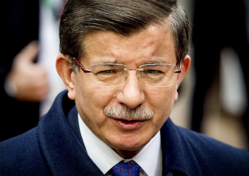 Premier Davutoglu stopt als partijleider