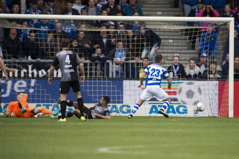 Vida scoorde de belangrijke gelijkmaker op de Vijverberg (Pro Shots/Jasper Ruhe)