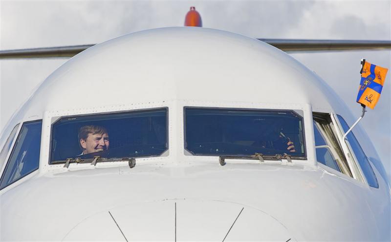 Piloot Willem-Alexander laat zich omscholen