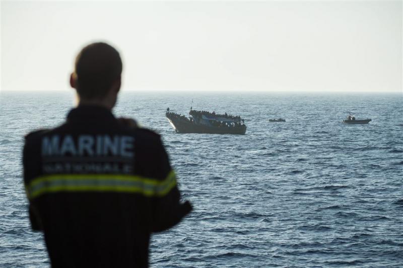 Italiaanse marine redt duizenden bij Libië