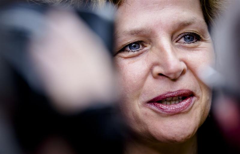 Schippers: embryo's kweken voor onderzoek