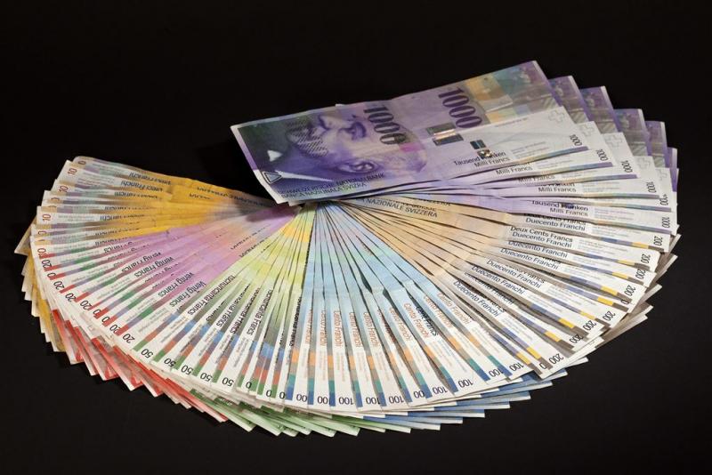 Zwitserland stemt over basisloon 2250 euro
