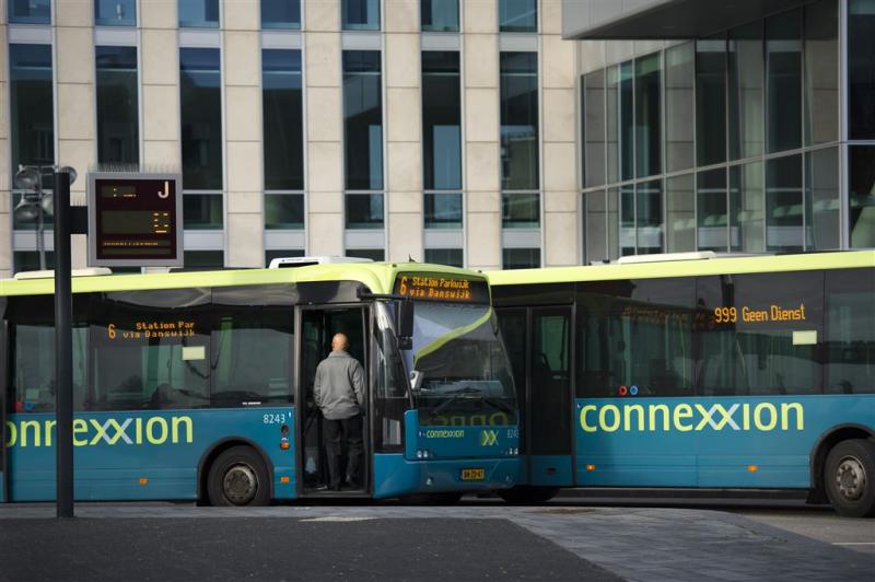 Extra beveiliging bussen Almere na overval