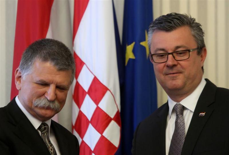 Premier van Kroatië weggestuurd
