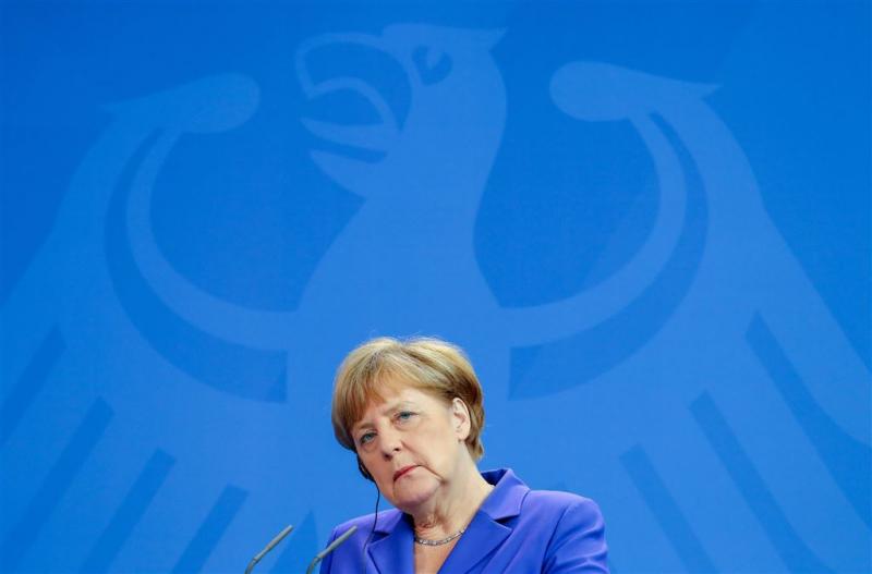 Merkel: meer uitgeven aan defensie