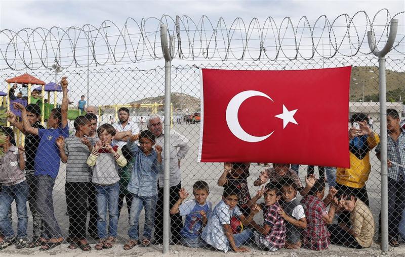 'Turkije houdt hoogopgeleide Syriërs tegen'