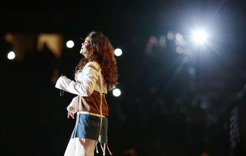Rihanna in tranen tijdens concert Dublin