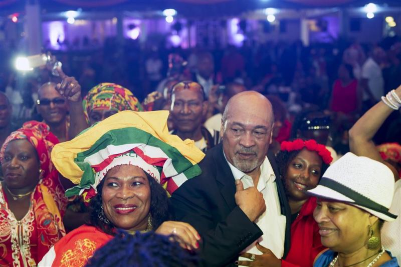 Bouterse wil geheime zitting van parlement