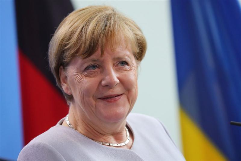 Merkel waarschuwt voor verdere afbrokkeling
