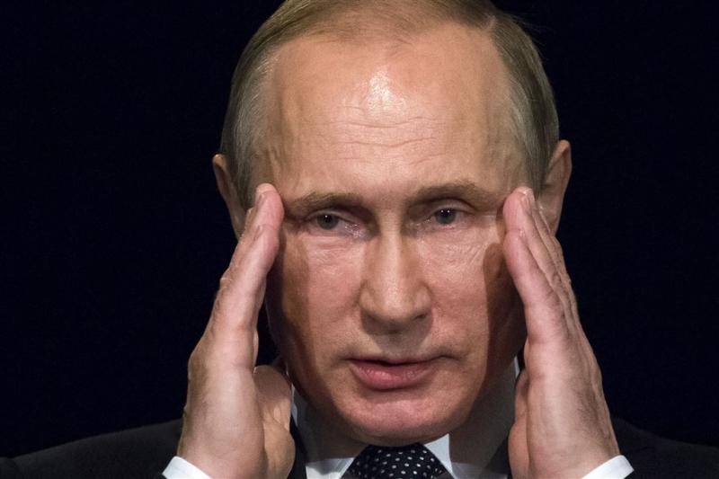 Poetin verlengt ban op voedselimport