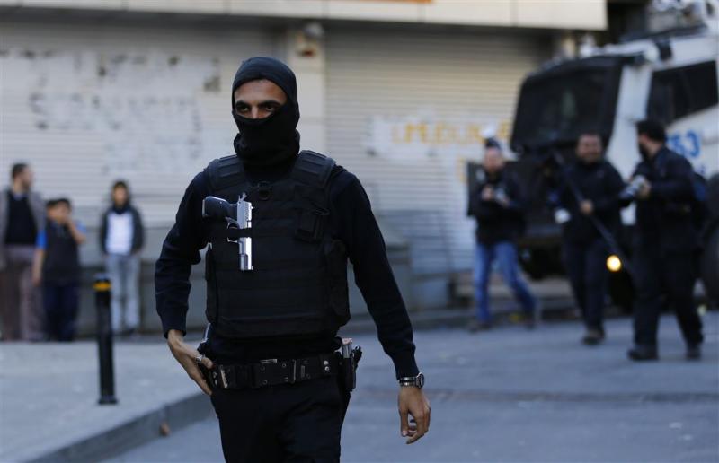 Turkse politie doet invallen in Istanbul