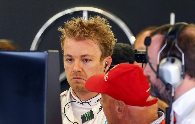 Nico Rosberg kijkt bedenkelijk tijdens het raceweekend in Oostenrijk. Wat zou een goed onderschrift zijn bij deze foto? (Pro Shots / Action Images)
