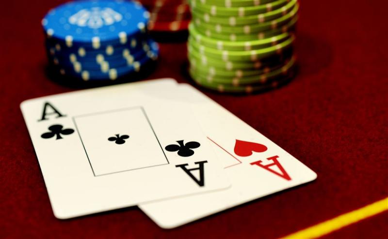 Denksportclub blijkt illegaal pokerhol