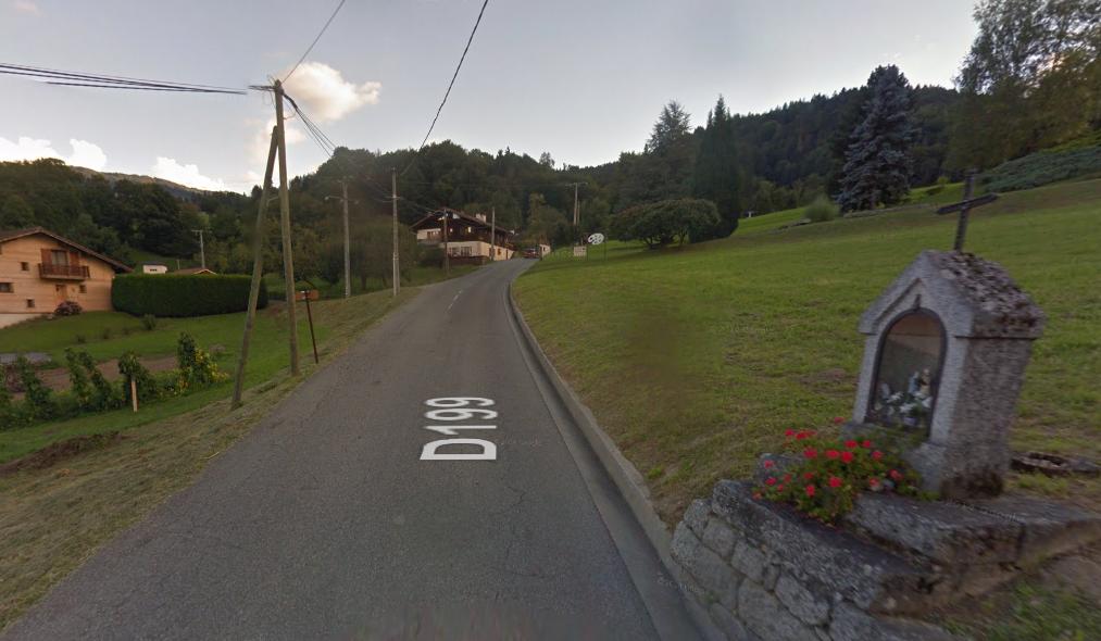 Bijna boven op de ernstig steile Côte de Domancy (Bron: Google Streetview)
