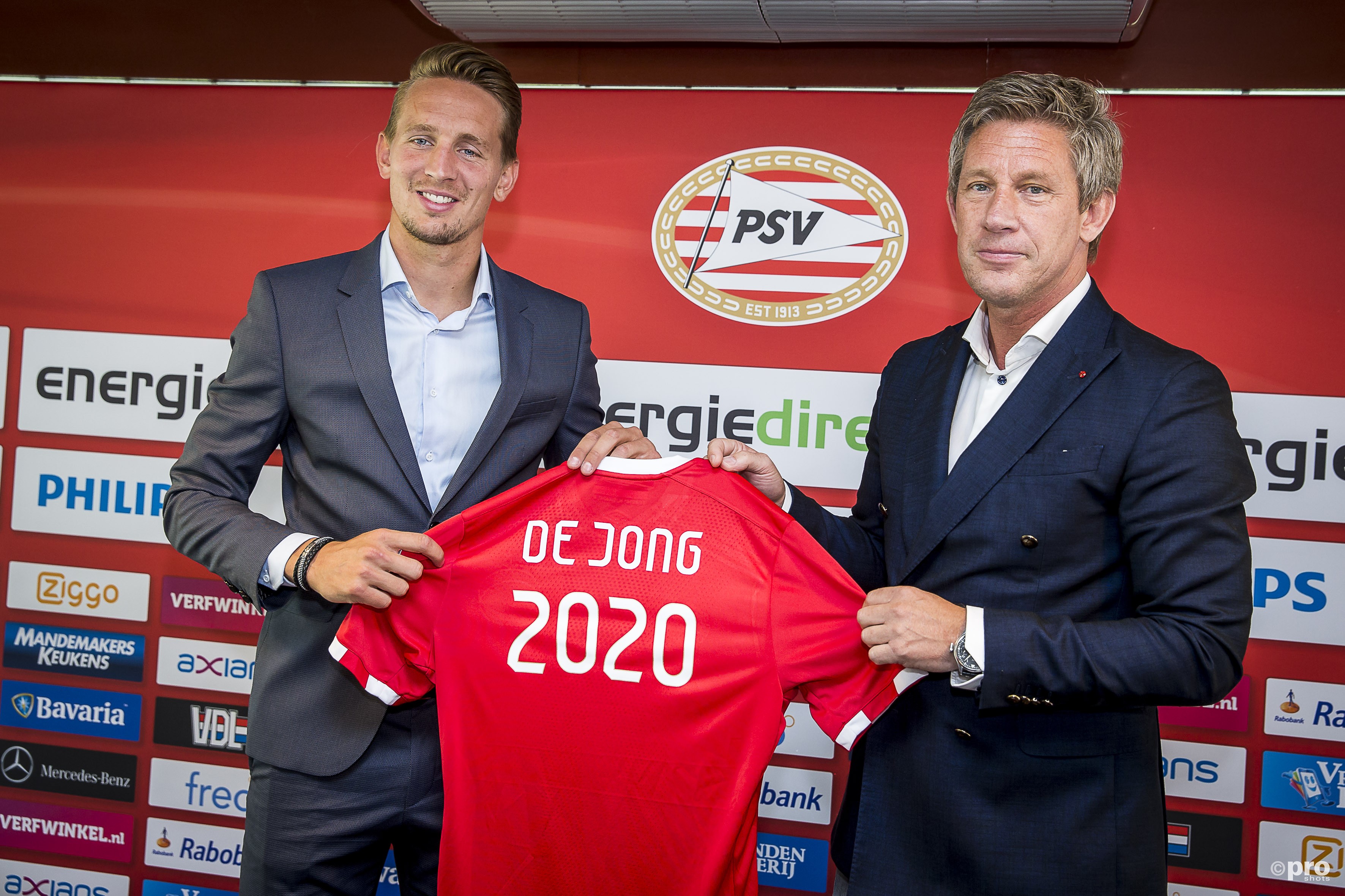 Luuk de Jong tekent contract t/m de zomer van 2020 bij de PSV. (PRO SHOTS/Toin Damen)