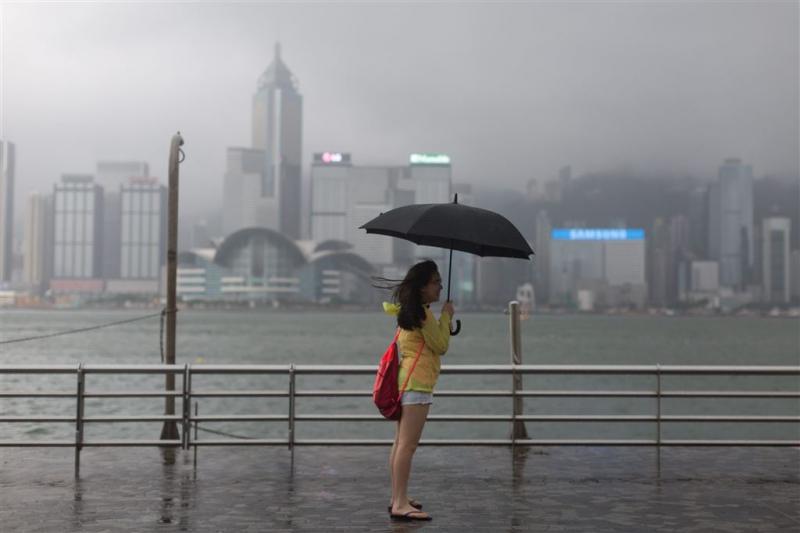 Tyfoon Nida trekt over Hongkong