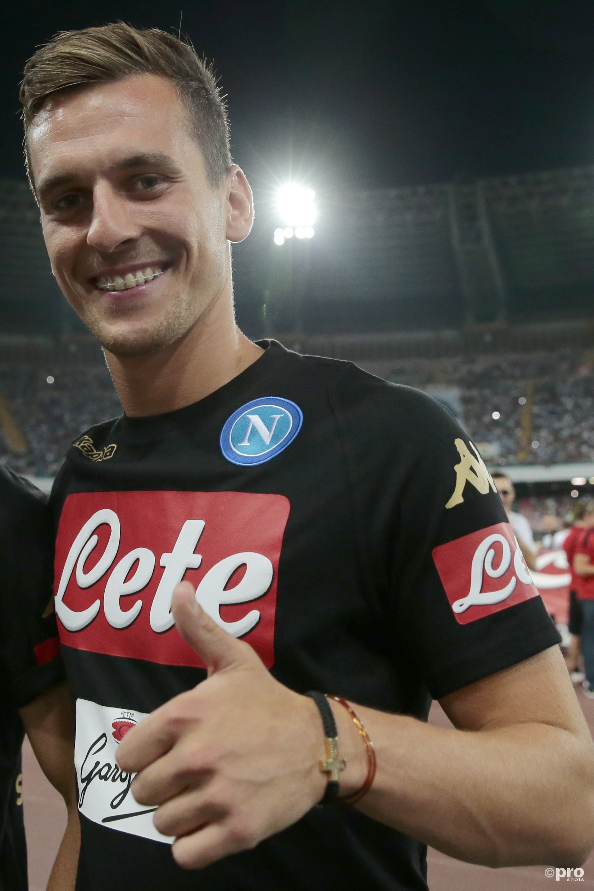 Arek Milik in het shirt van Napoli. (PRO SHOTS/Insidefoto)