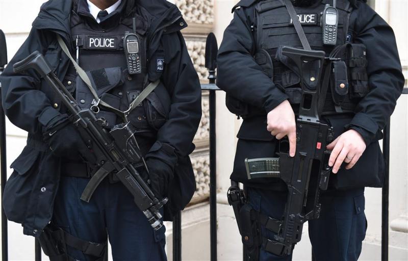 Meer gewapende politie op straat in Londen