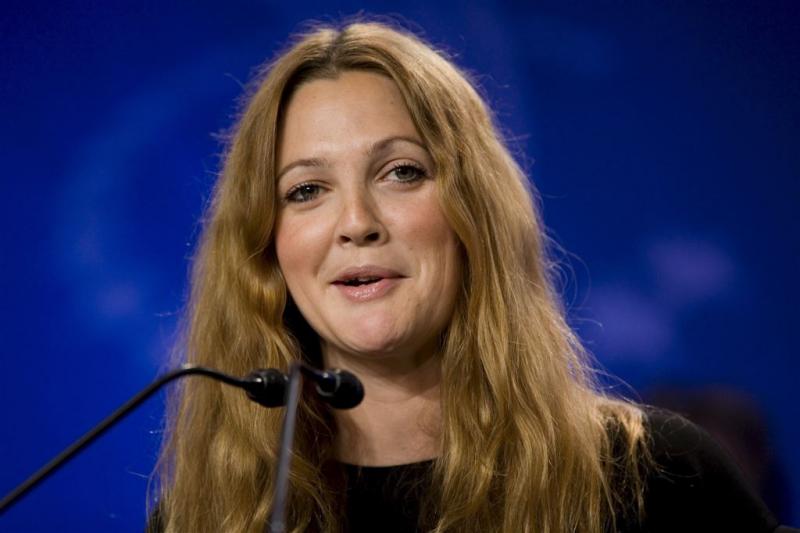 Drew Barrymore officieel weer single