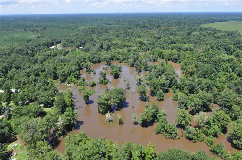 Acht doden door overstromingen Louisiana