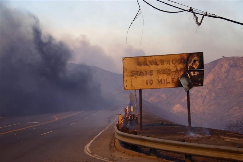 82.000 mensen geëvacueerd om bosbrand VS