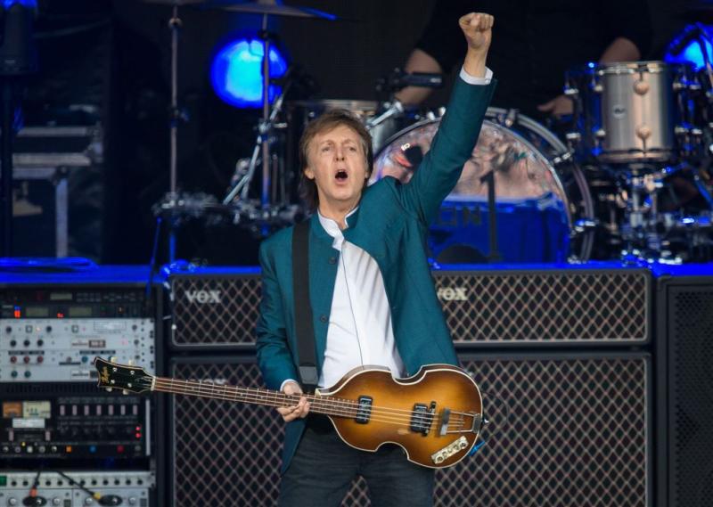 Paul McCartney tekent nieuw platencontract