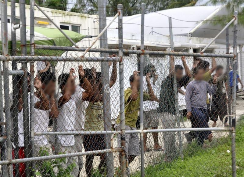Australië sluit omstreden vluchtelingenkamp